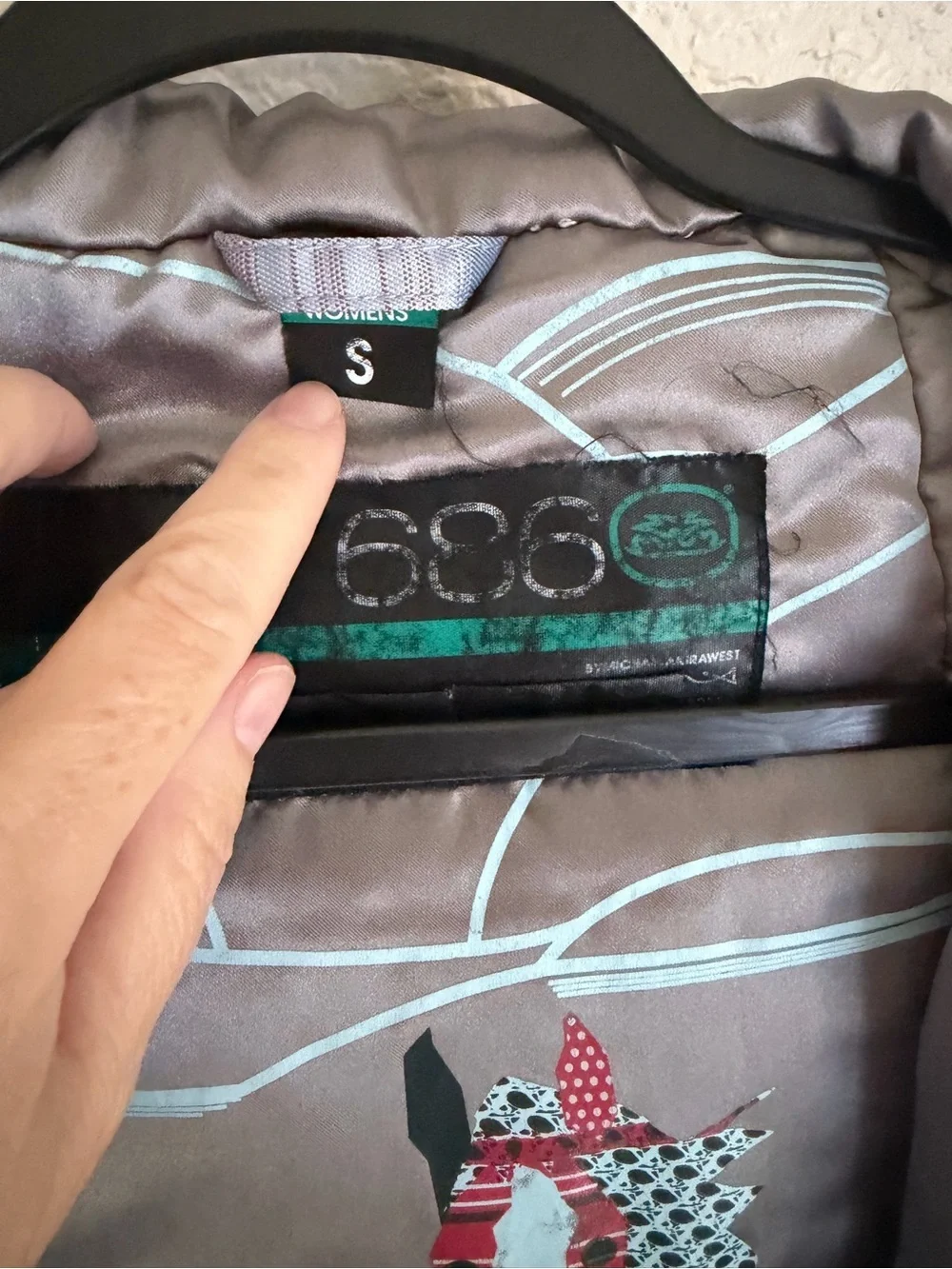 686 Acc Caliber Women’s Insulated Snowboard Ski Snow Jacket S Plaid